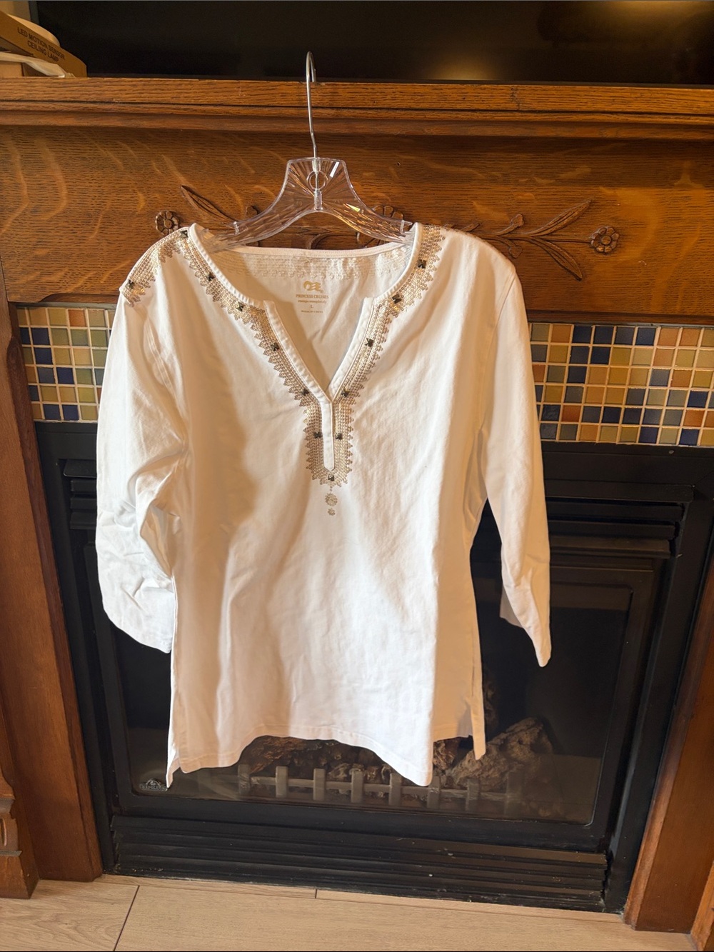 Embroidered V-Neck Women’s Top - White